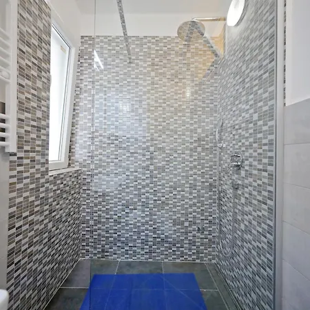 Apartman Ski زادار