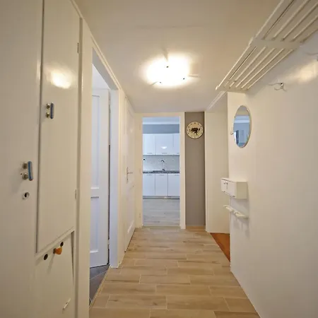 Lejlighed Apartman Ski